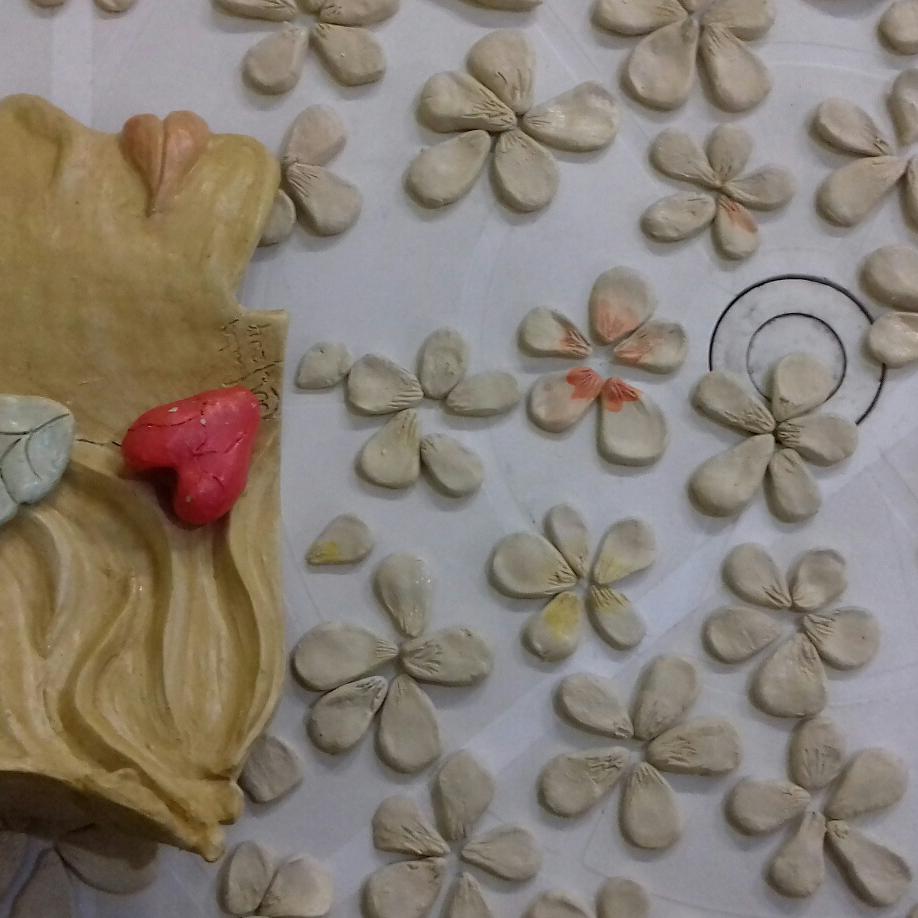 Singelidade. instalação de chão. argila,2017.